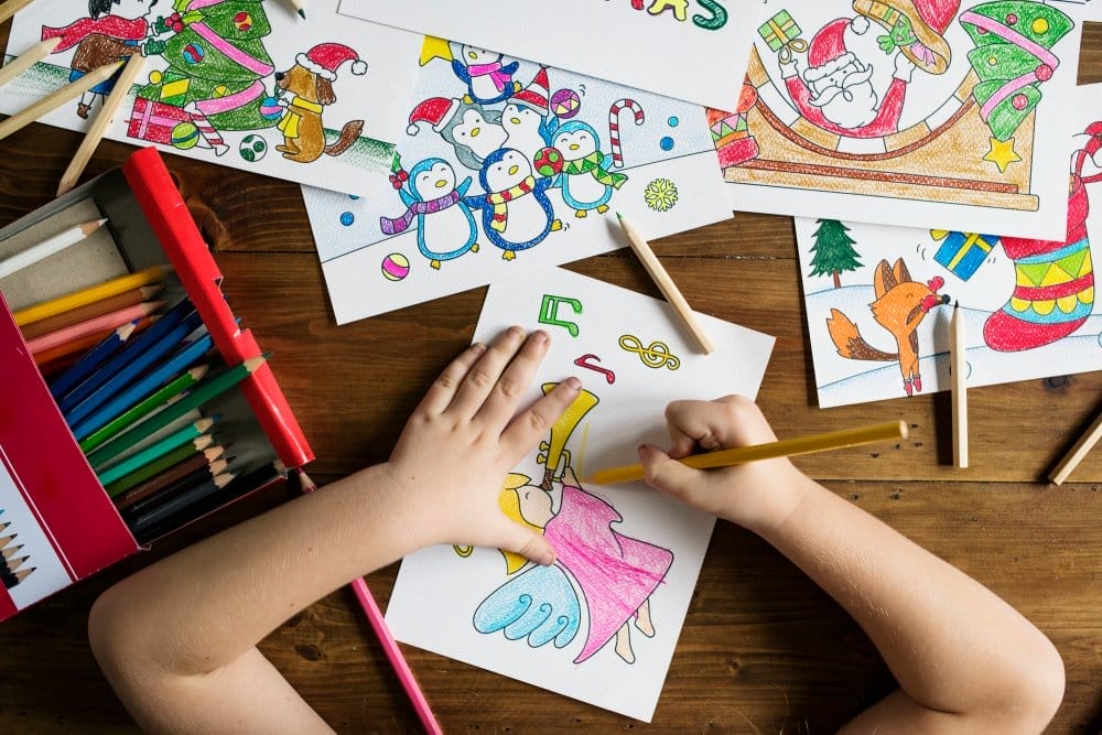 9 9 ide aktivitas natal dan tahun baru bersama teman dan keluarga